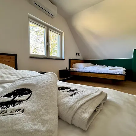 Za Lipa アパート *